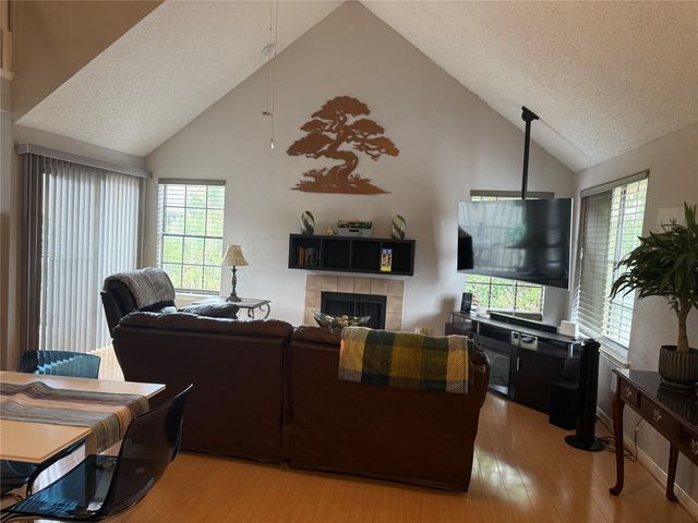 2300 Old Spanish Trail 2069, Houston, TX 77054