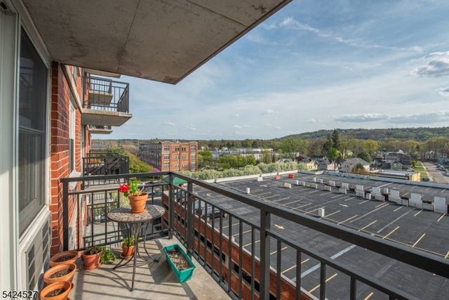 300 Main St 704, Little Falls Twp., NJ 07424