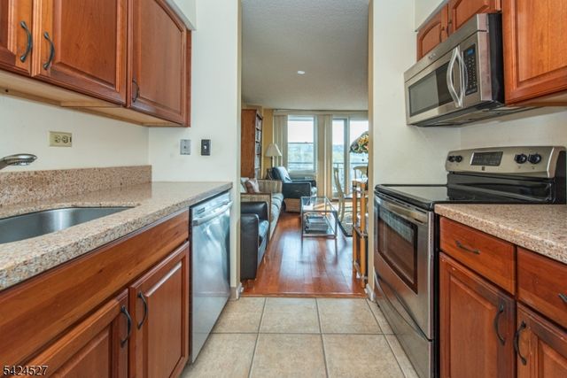 300 Main St 704, Little Falls Twp., NJ 07424