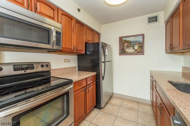 300 Main St 704, Little Falls Twp., NJ 07424