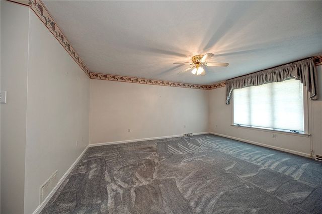 2011 Fortune Ct, South Fayette, PA 15017