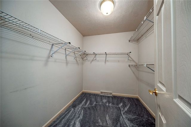 2011 Fortune Ct, South Fayette, PA 15017
