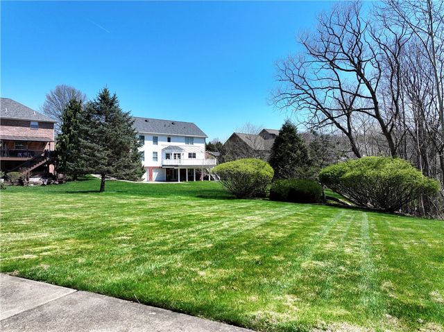 2011 Fortune Ct, South Fayette, PA 15017