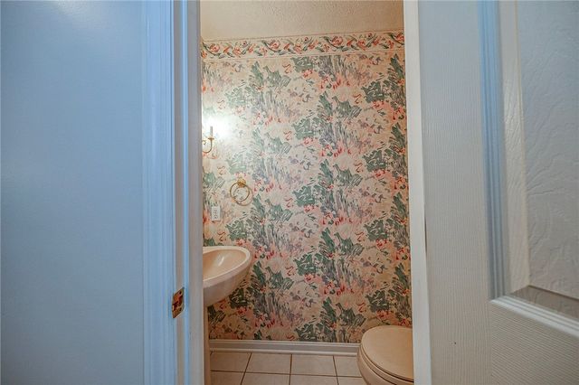2011 Fortune Ct, South Fayette, PA 15017