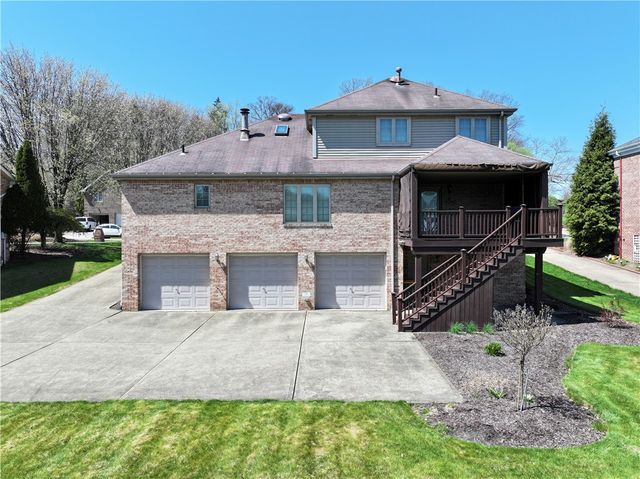 2011 Fortune Ct, South Fayette, PA 15017