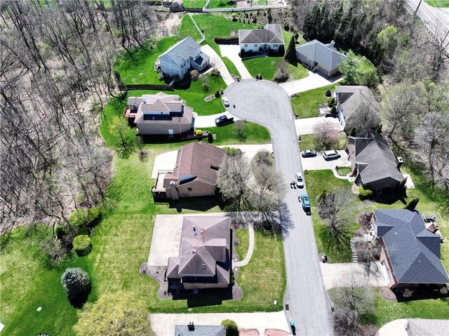 2011 Fortune Ct, South Fayette, PA 15017