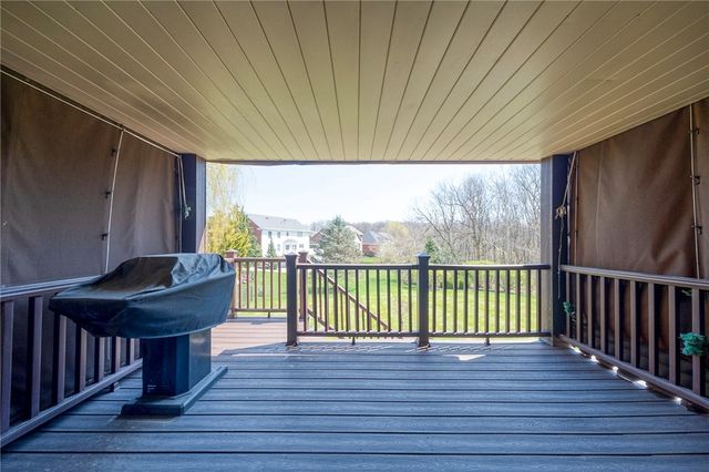 2011 Fortune Ct, South Fayette, PA 15017