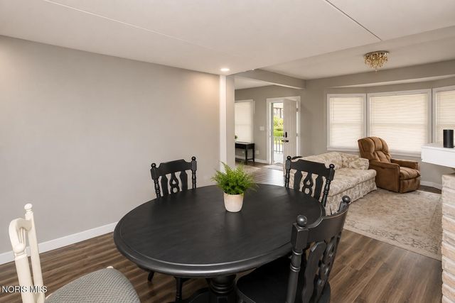 122 Columbia Street, Toledo, OH 43620