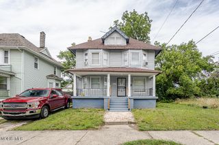 122 Columbia Street, Toledo, OH 43620