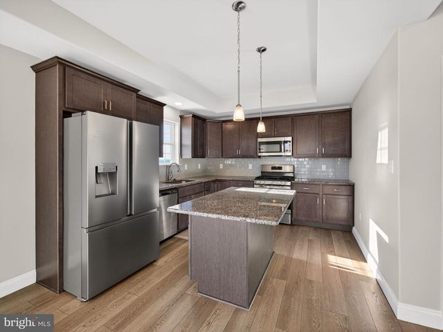 219 SUNGLO DR, Leesport, PA 19533