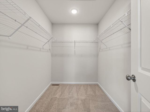 219 SUNGLO DR, Leesport, PA 19533