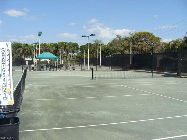 857 Reef Point CIR, Naples, FL 34108