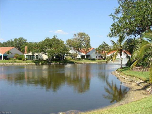 857 Reef Point CIR, Naples, FL 34108