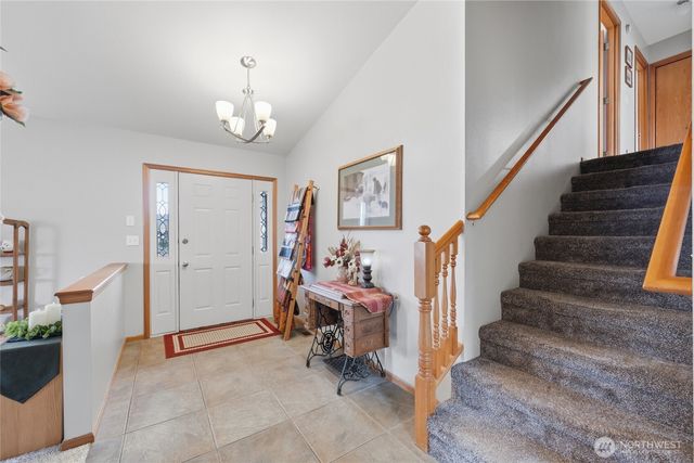1036 Ridgeway Drive, Lynden, WA 98264