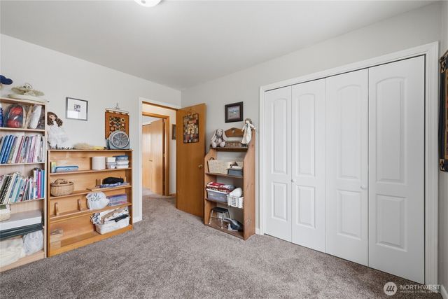 1036 Ridgeway Drive, Lynden, WA 98264