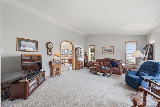1036 Ridgeway Drive, Lynden, WA 98264