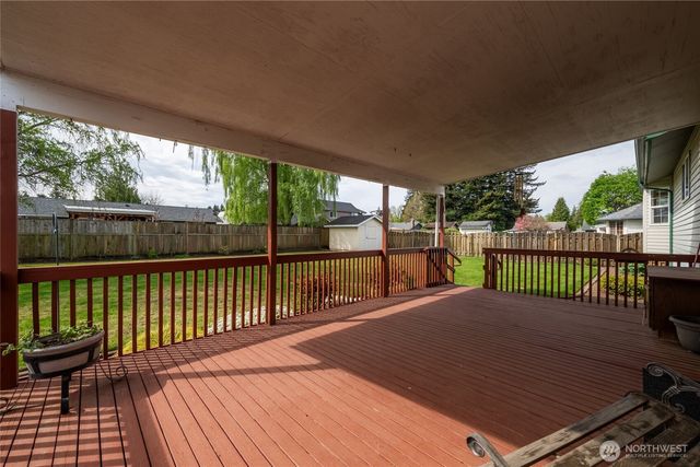 1036 Ridgeway Drive, Lynden, WA 98264