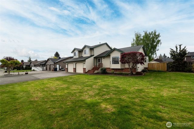 1036 Ridgeway Drive, Lynden, WA 98264