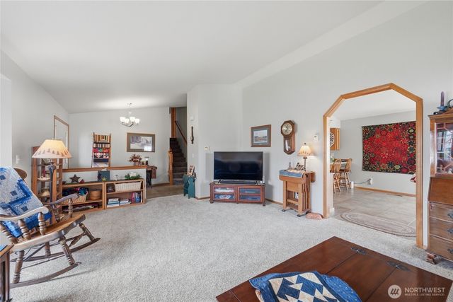 1036 Ridgeway Drive, Lynden, WA 98264