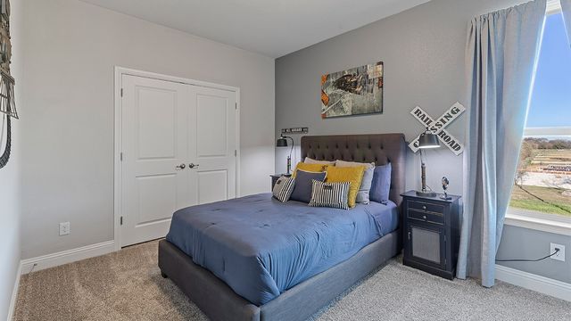 6869 BRAHMAN Drive, Arlington, TX 76001