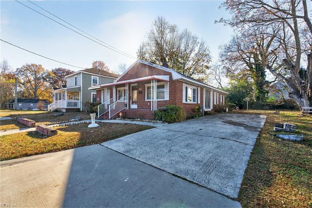 129 S 6th ST, Suffolk, VA 23434