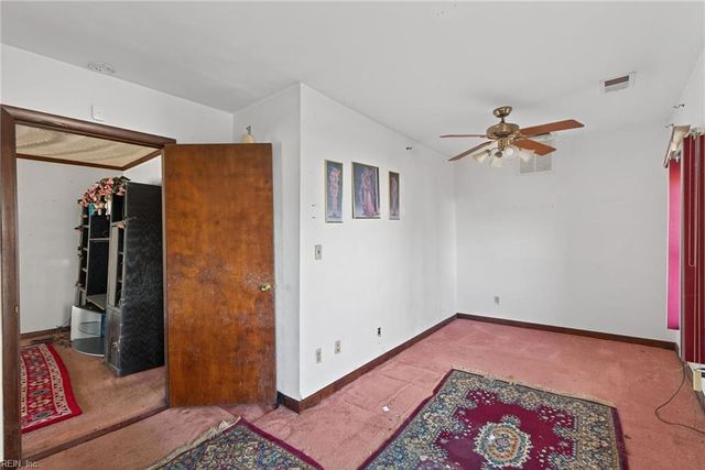 129 S 6th ST, Suffolk, VA 23434