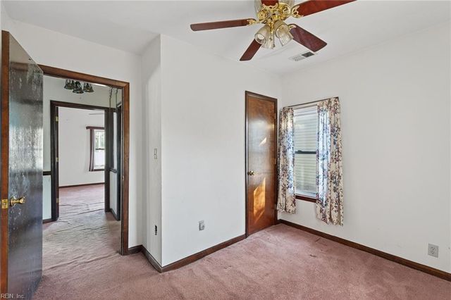 129 S 6th ST, Suffolk, VA 23434