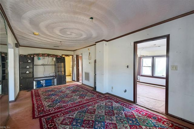 129 S 6th ST, Suffolk, VA 23434