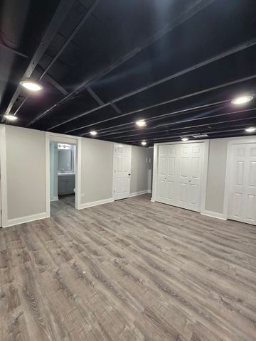 8505 S King Drive, Chicago, IL 60619