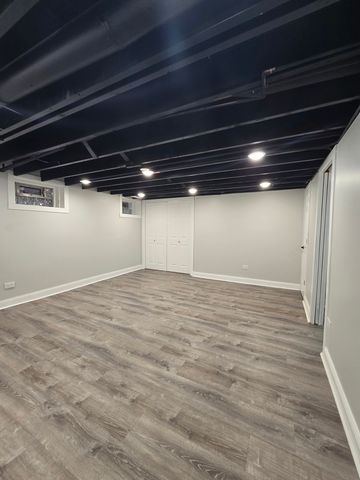 8505 S King Drive, Chicago, IL 60619