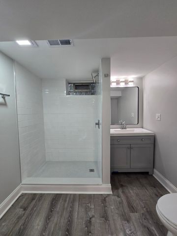 8505 S King Drive, Chicago, IL 60619