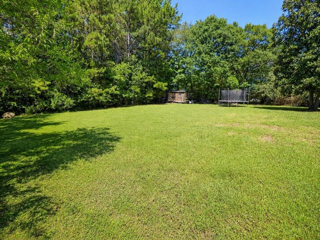 1155 Nellie Head Road, Tunnel Hill, GA 30755