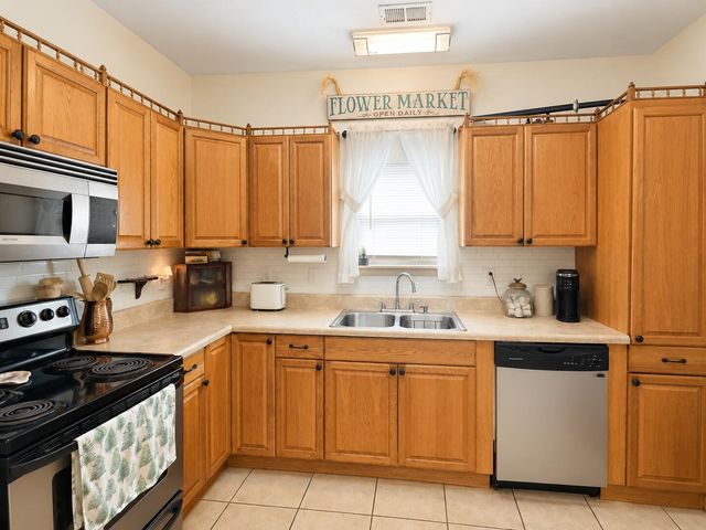 1155 Nellie Head Road, Tunnel Hill, GA 30755