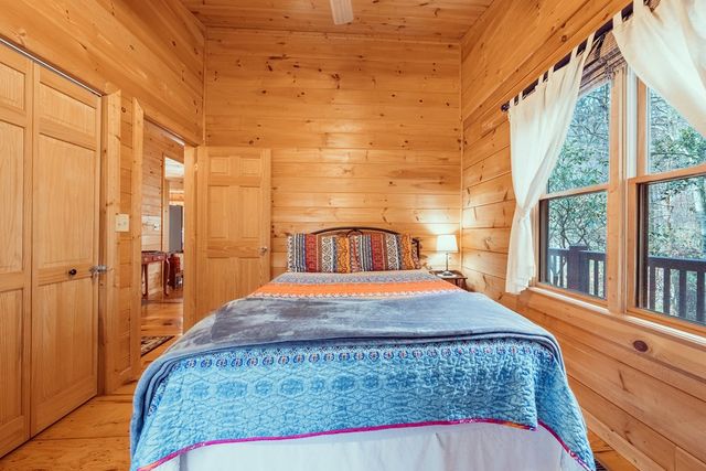 1165 Little Bushy Head Road, Blue Ridge, GA 30522