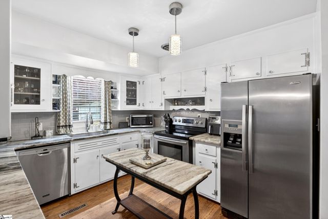 45 Ridgeway Drive, Greenville, SC 29605