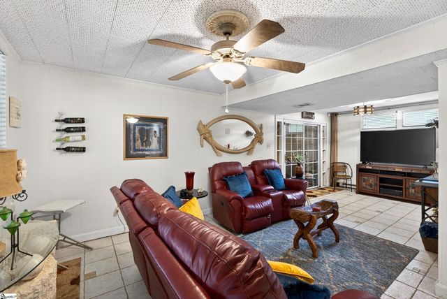 45 Ridgeway Drive, Greenville, SC 29605