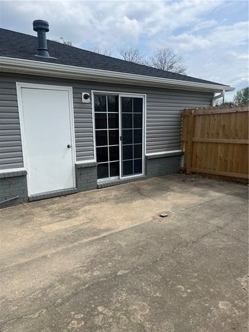 423 Water Street B1, Springdale, AR 72764