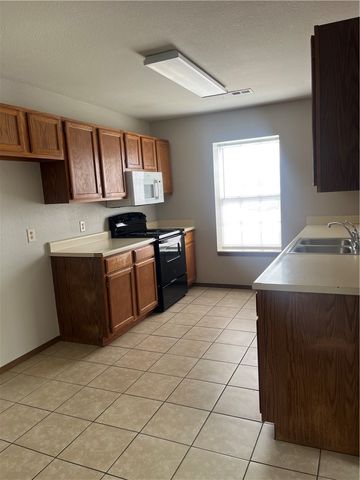 423 Water Street B1, Springdale, AR 72764