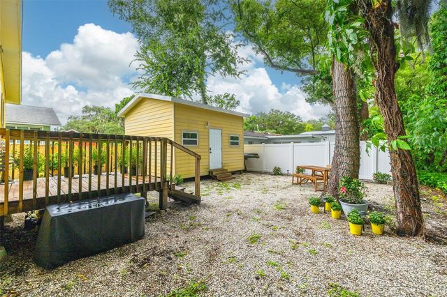 5721 CASSON AVENUE, New Port Richey, FL 34652
