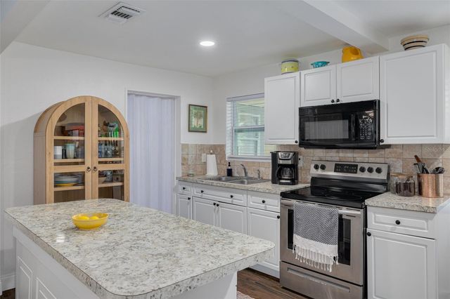 5721 CASSON AVENUE, New Port Richey, FL 34652