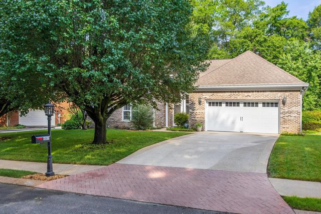 4961 Hampshire Place, Hixson, TN 37343