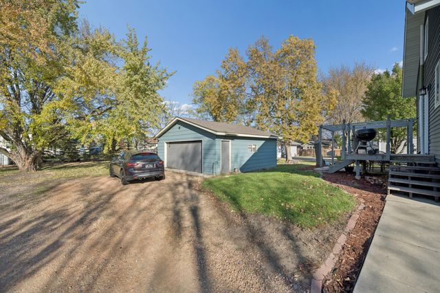 601 Mill Avenue NE, Montgomery, MN 56069