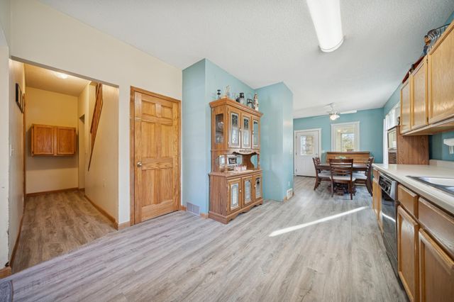 601 Mill Avenue NE, Montgomery, MN 56069