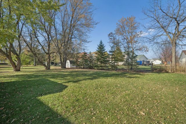 601 Mill Avenue NE, Montgomery, MN 56069