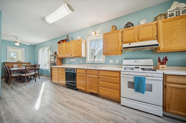 601 Mill Avenue NE, Montgomery, MN 56069