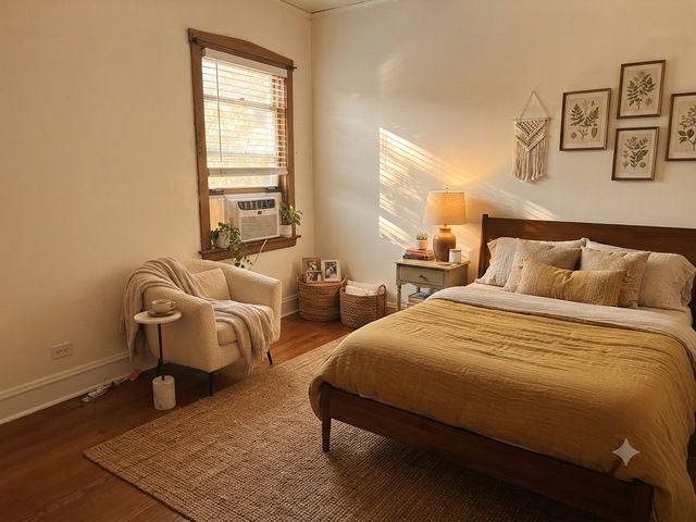 5214 W Schubert Avenue, Chicago, IL 60639