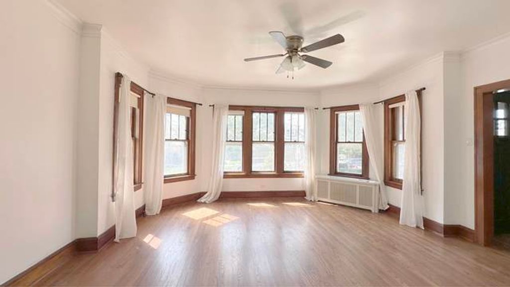 5214 W Schubert Avenue, Chicago, IL 60639 — photo 2