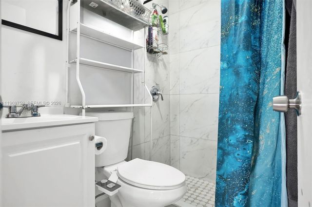 2104 NW 1St Ter, Miami, FL 33125