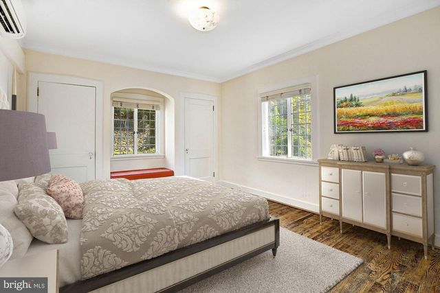 2701 32ND ST NW, Washington, DC 20008