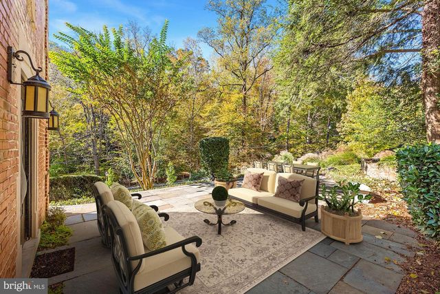 2701 32ND ST NW, Washington, DC 20008